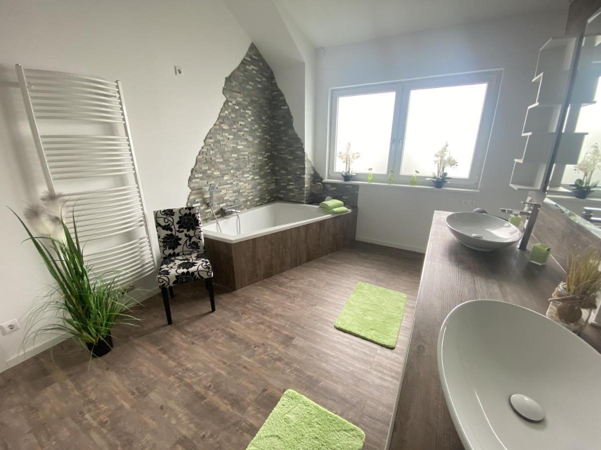 Ferienwohnung Ankerplatz Emden Esterno foto