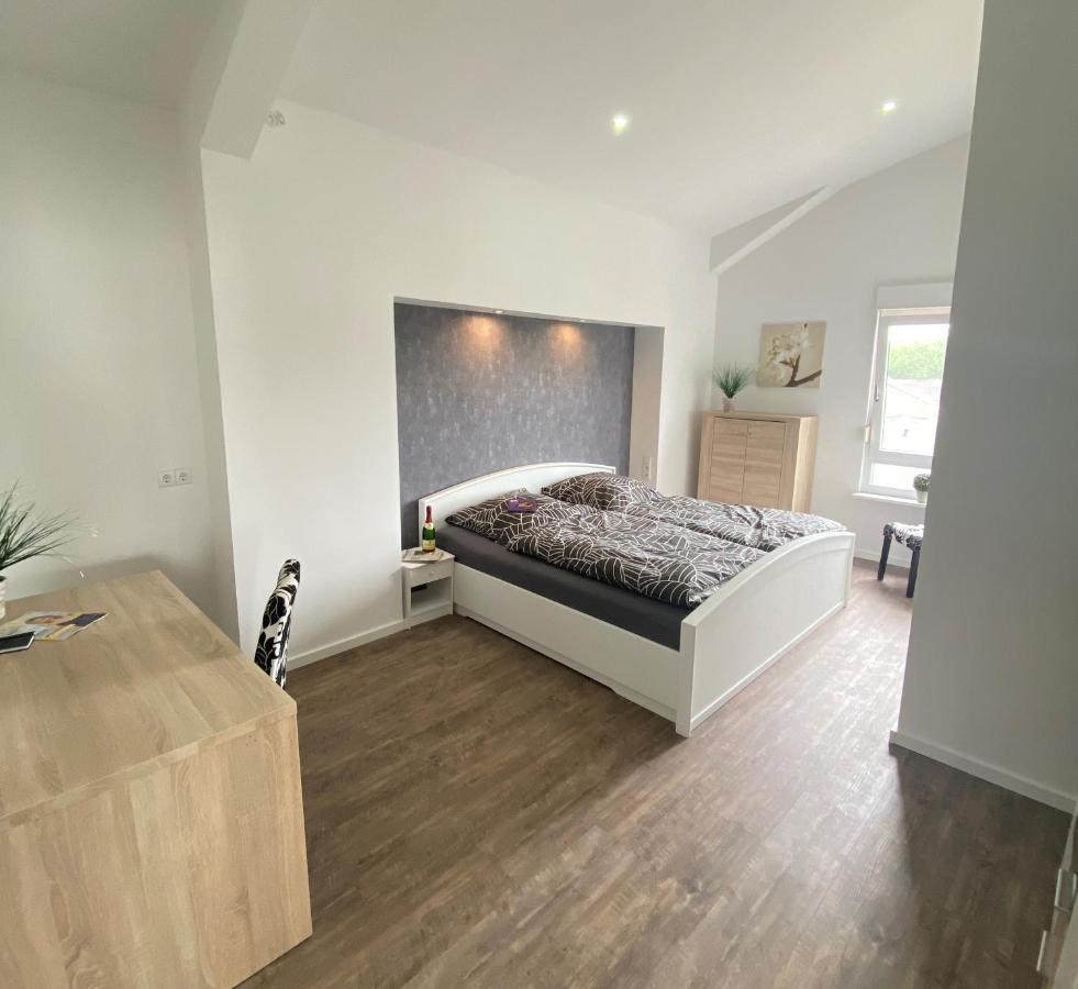 Ferienwohnung Ankerplatz Emden Esterno foto