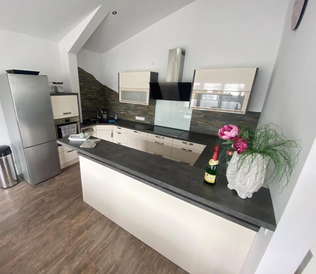 Ferienwohnung Ankerplatz Emden Esterno foto
